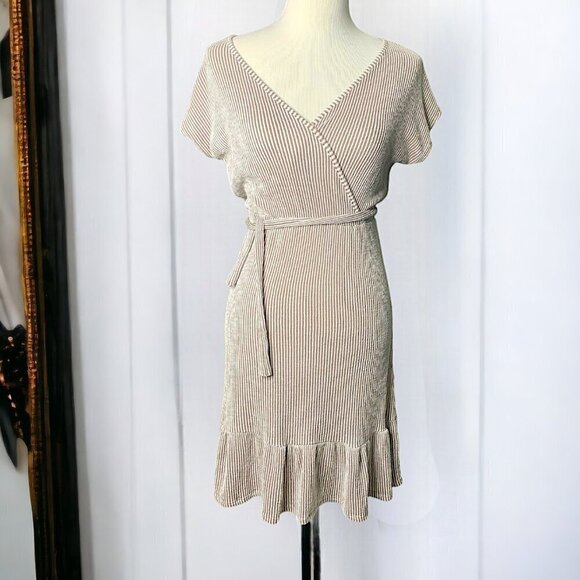 Caution To The Wind Wrap Midi Dress Cap Sleeve Ribbed Size Medium - Picture 1 of 16